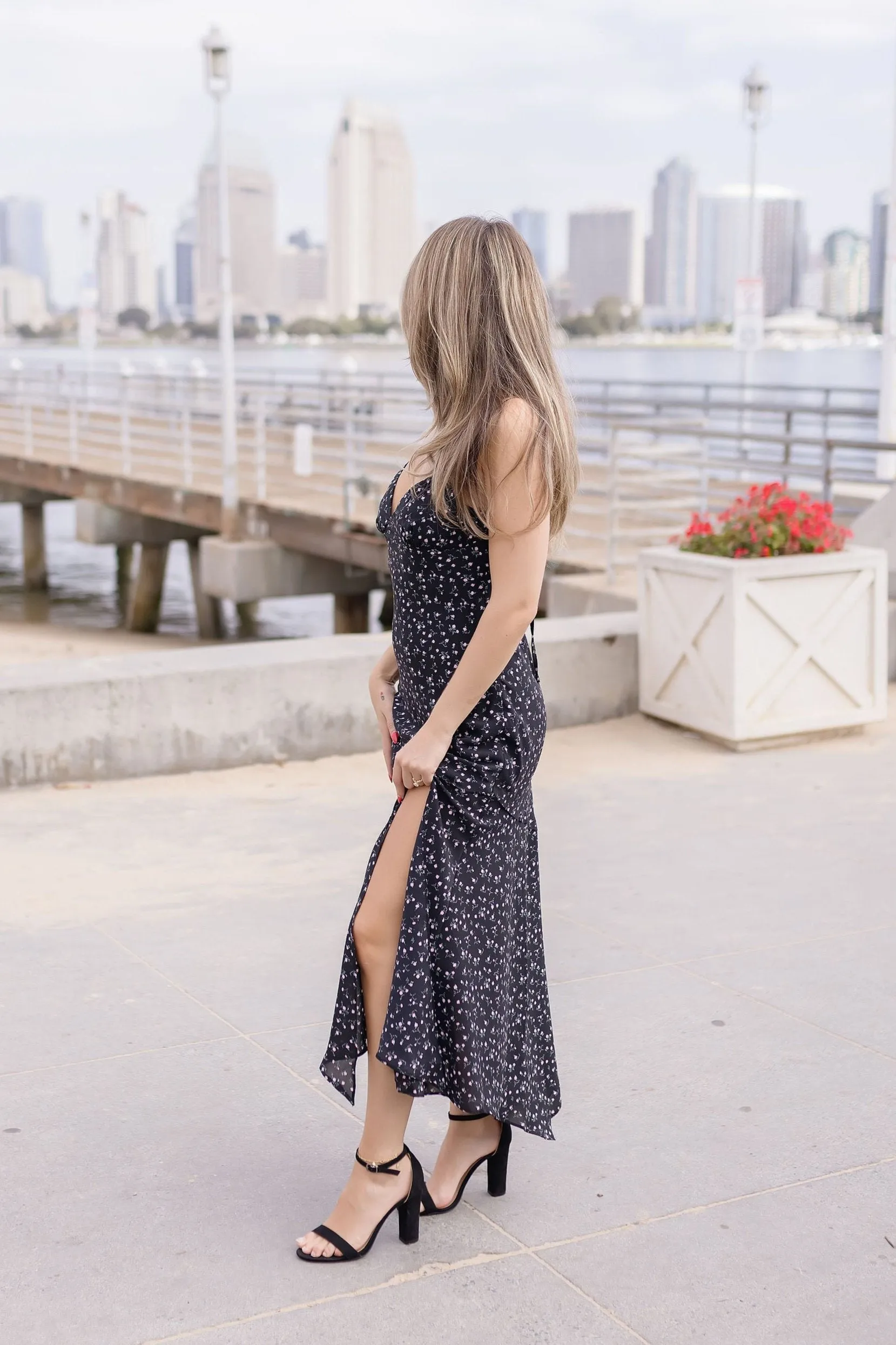 Maisie Sleeveless Asymmetrical Floral Print Midi Dress Black